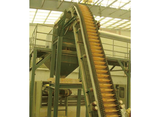 大傾角輸送機(jī)